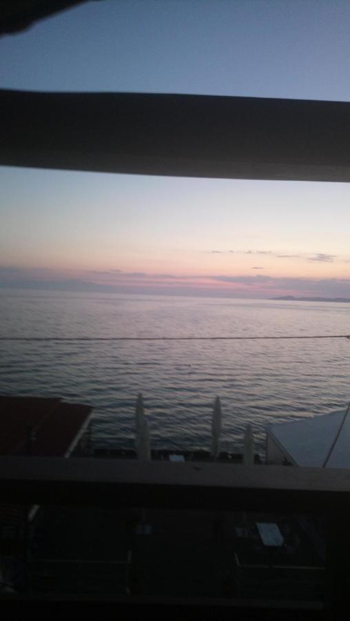 Diolkos Apartement Nea Roda Bagian luar foto
