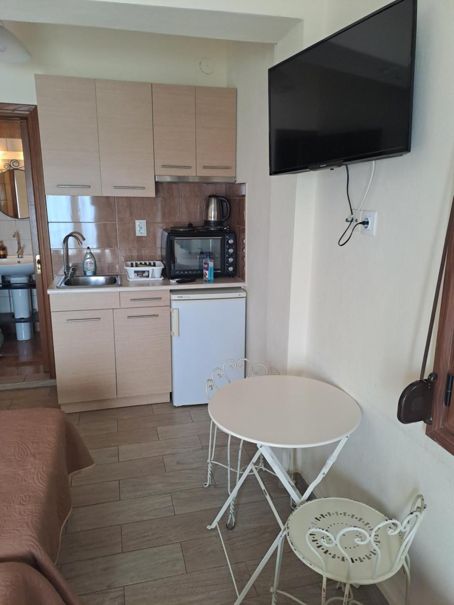 Diolkos Apartement Nea Roda Bagian luar foto