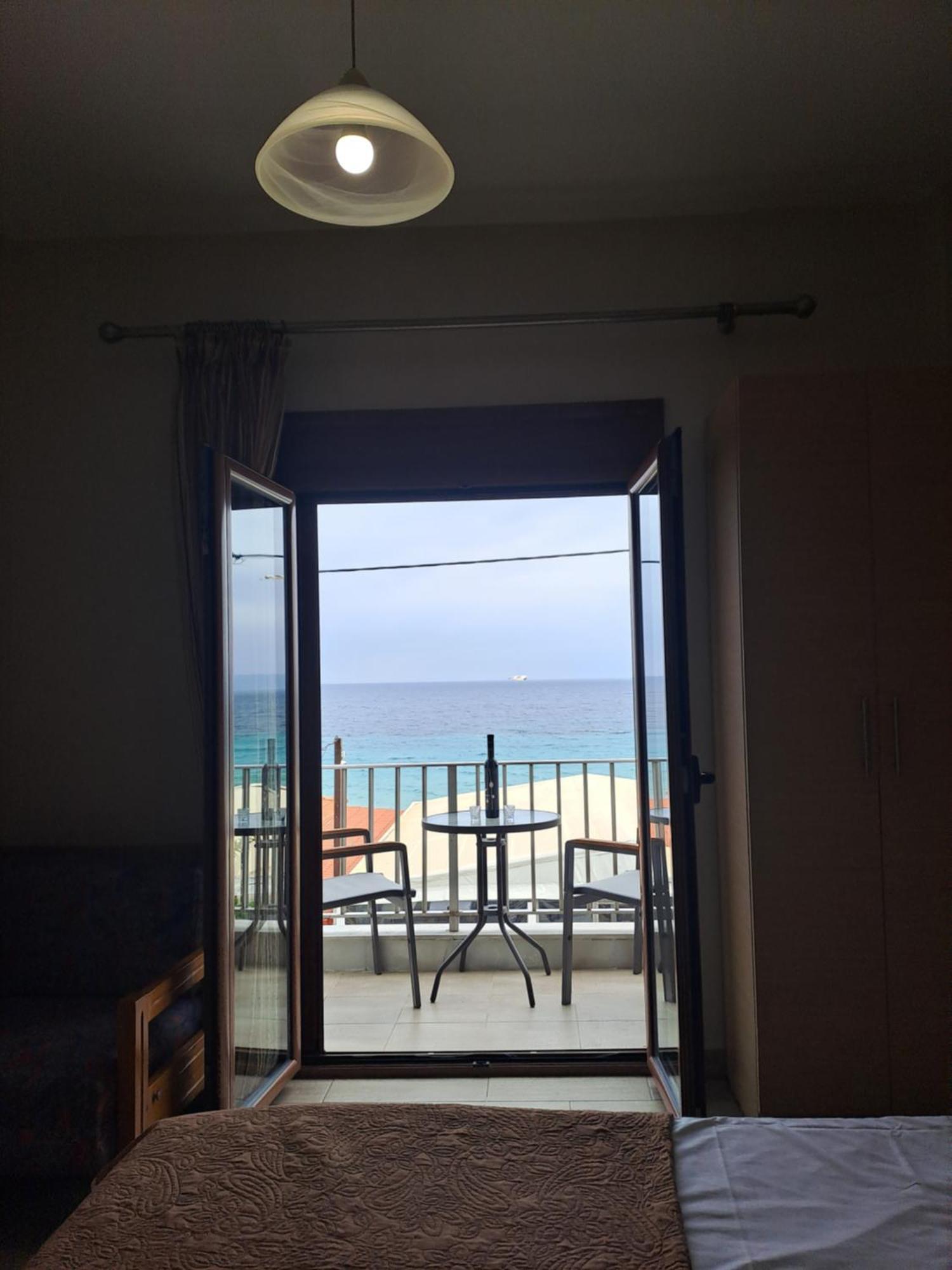 Diolkos Apartement Nea Roda Bagian luar foto